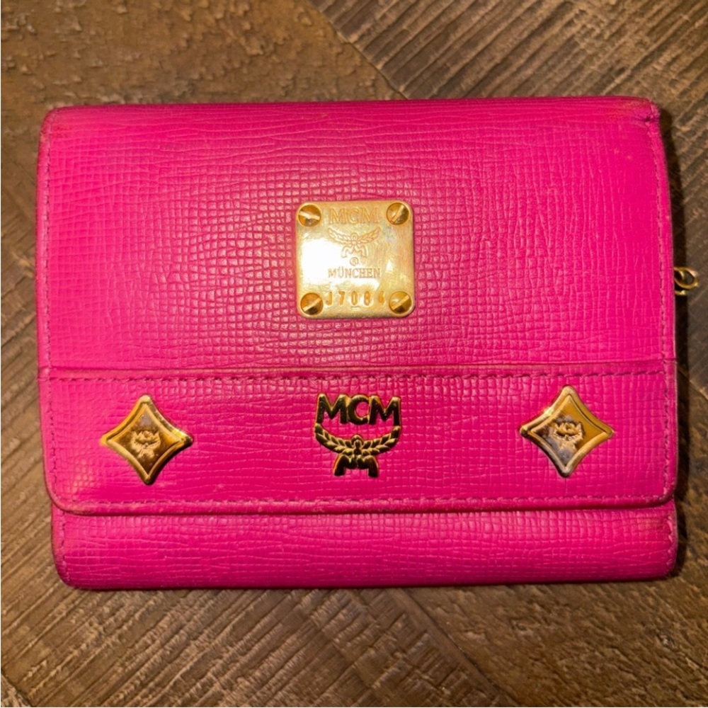 SOLD UNLISTED IN SHOW. MCM Fuchsia Leather Wallet with Gold Accents - Picture 1 of 12